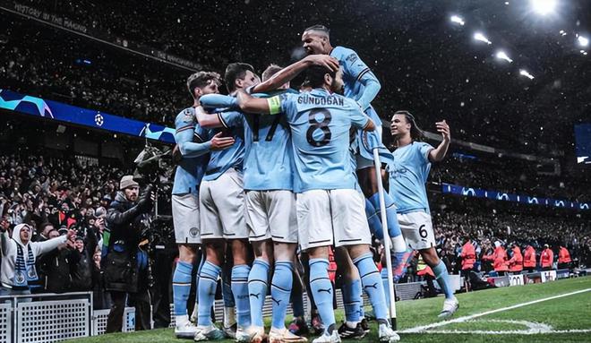 德约造访利雅得新月，与内马尔合影并获赠10号球衣